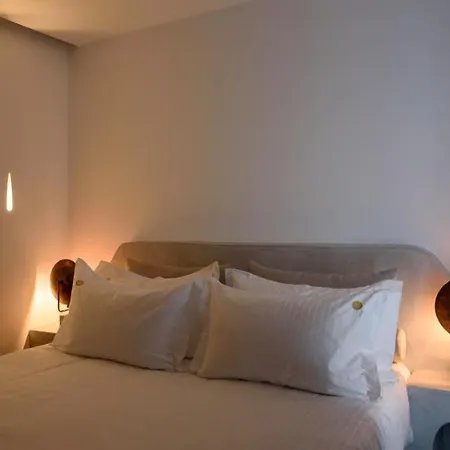 Soil Of Sun Luxury & Resort Megalochori (Santorini)