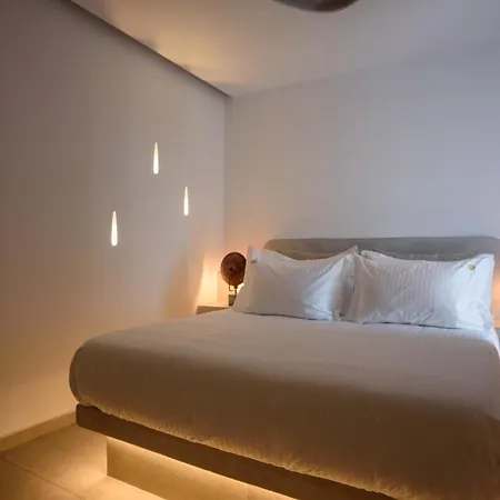 Soil Of Sun Luxury ميغالوخوري