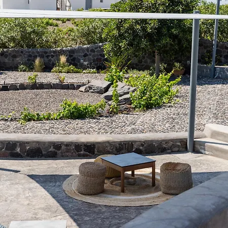 Soil Of Sun Luxury & Resort Megalochori (Santorini)