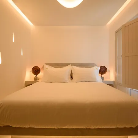 Soil Of Sun Luxury & Resort Megalochori (Santorini)